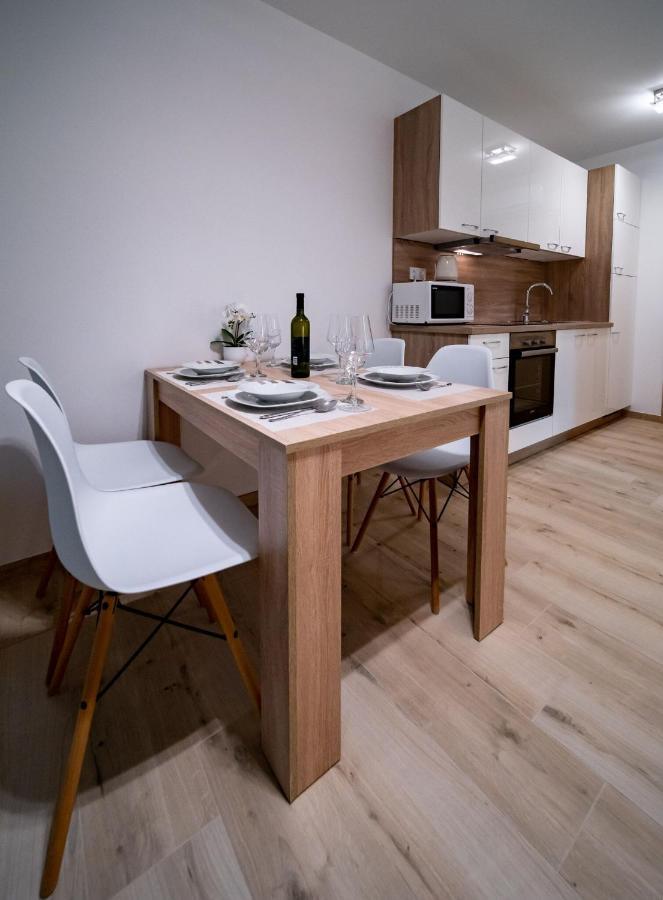 Apartments Arbis Lopar Exterior photo