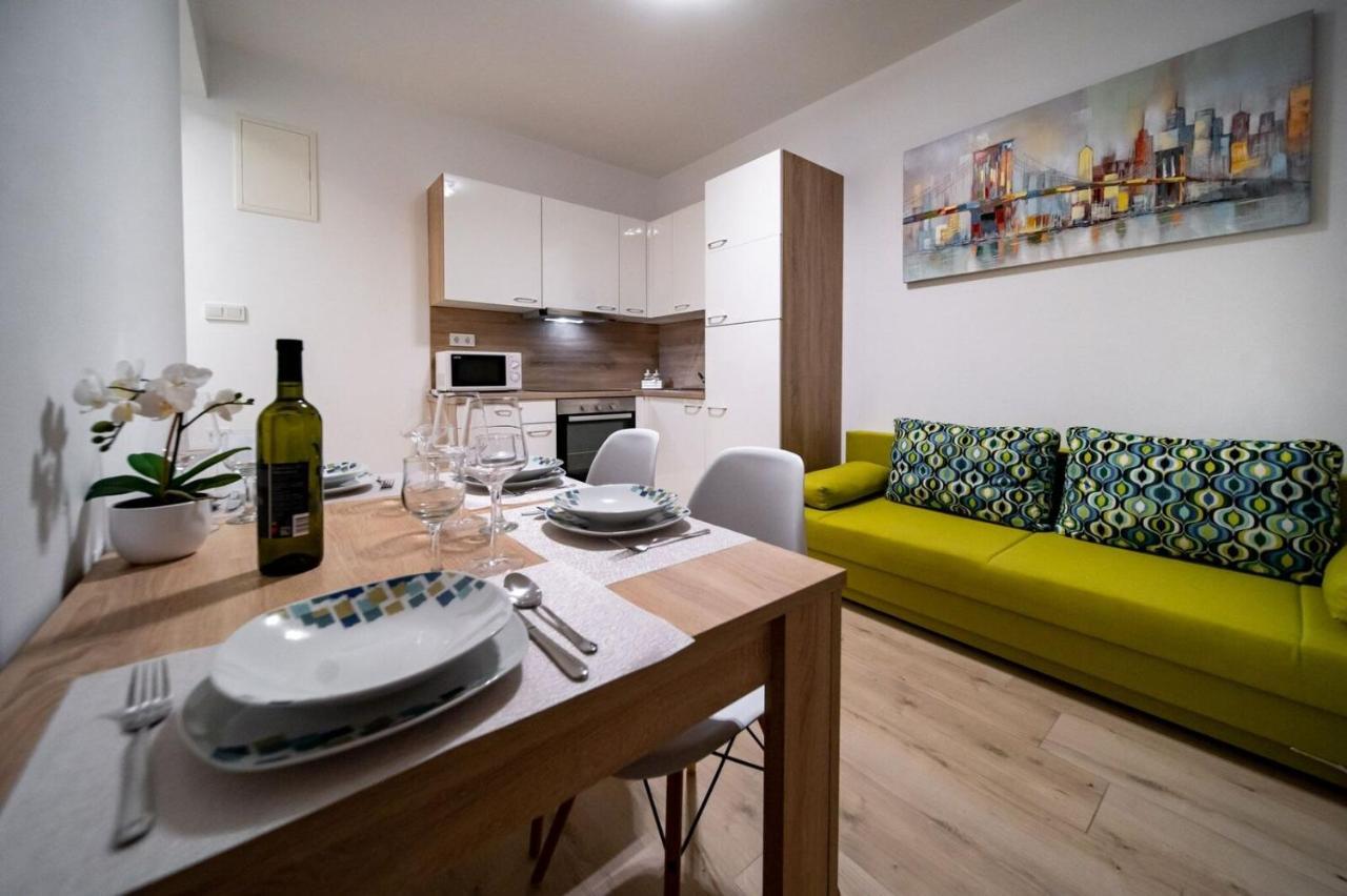 Apartments Arbis Lopar Exterior photo